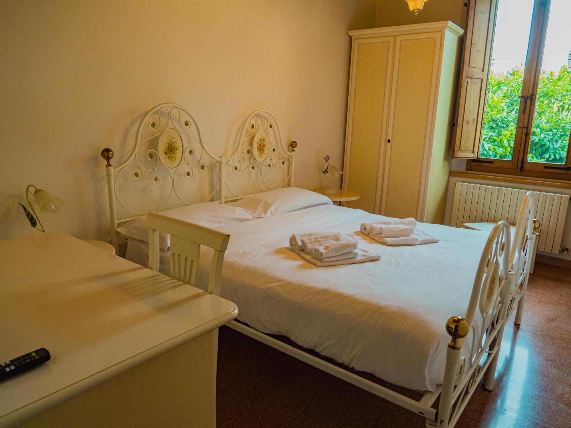 B&B Villa Erika Луго Екстериор снимка